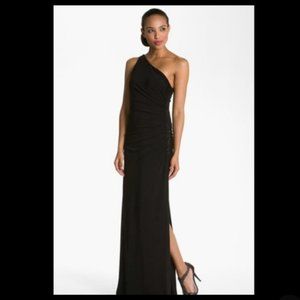 One Should Formal Gown - Laundry by Shelli Segal